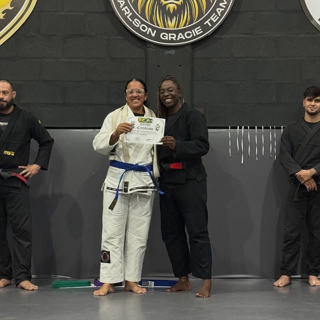 Entrega de certificado na Carlson Gracie Mirassol