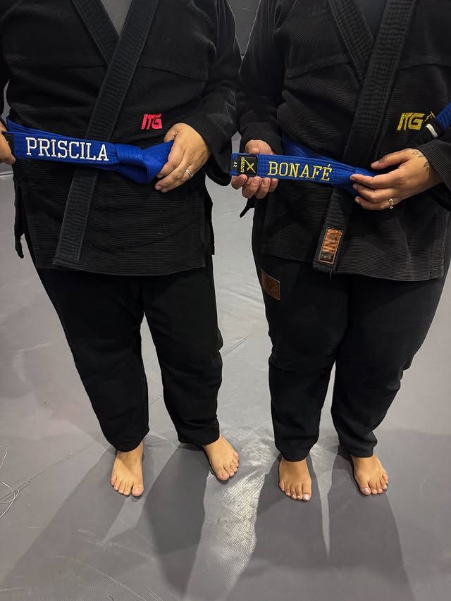 Faixas personalizadas de alunas da Carlson Gracie Mirassol